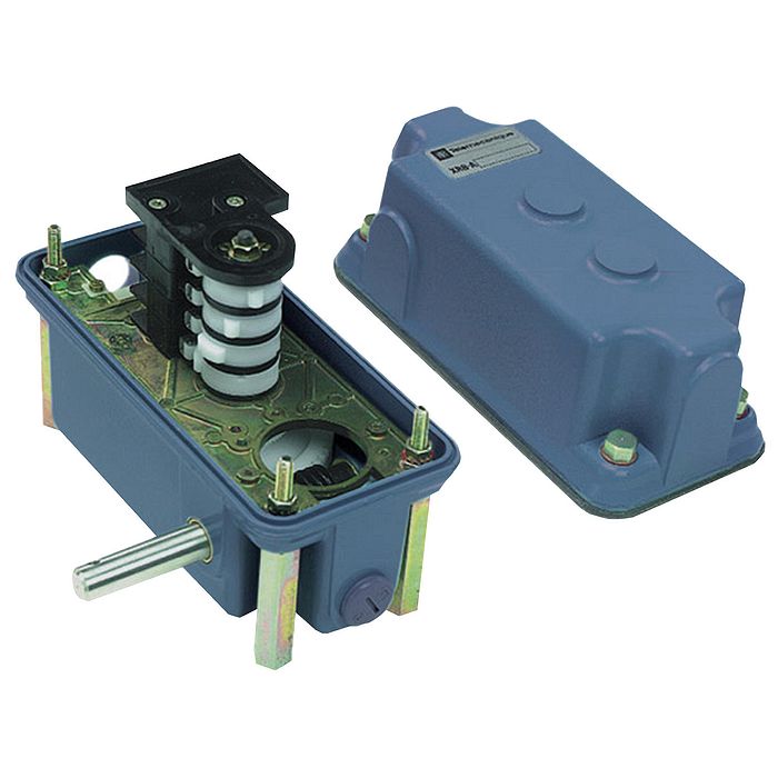 XS106B3NAL2 Schneider Electric ИНДУКТИВНЫЙ ДАТЧИК XS106B3NAL2